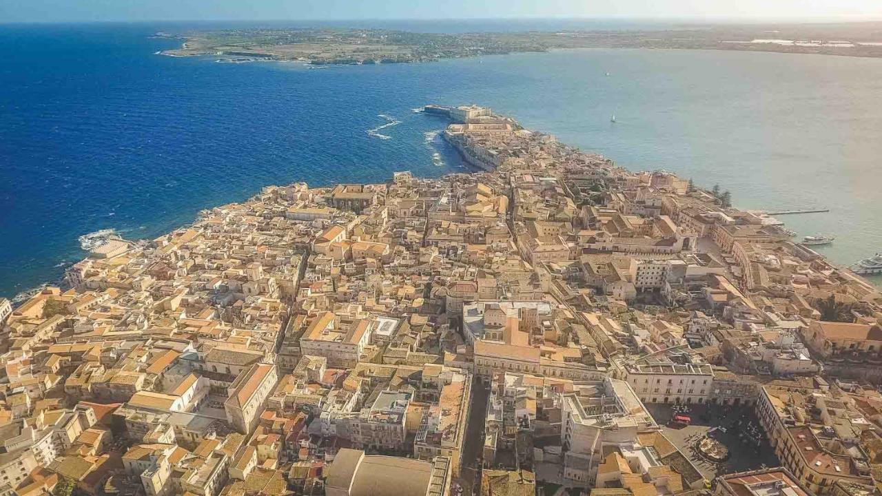 Dione Apartament Lägenhet Syrakusa Exteriör bild